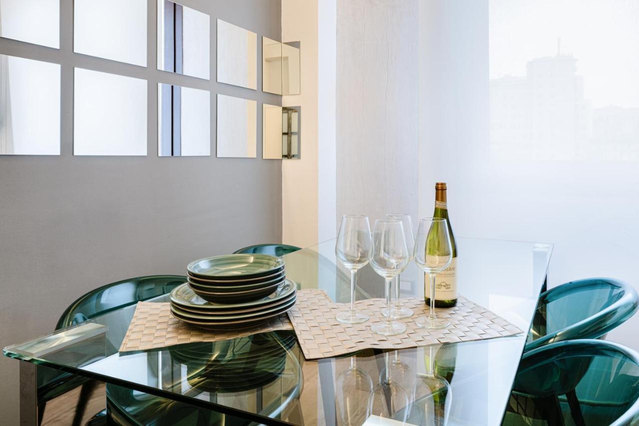 231 Suite Via Roma Cagliari Buitenkant foto